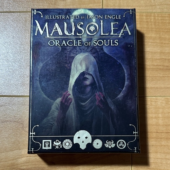 Mausolea Oracle of Souls Deck + Guidebook - Picture 2 of 5